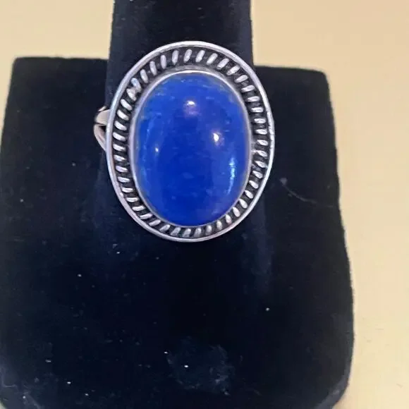 Native American made size 8 Lapis Lazuli set in 925 Sterling Silver. - Picture 2 of 6